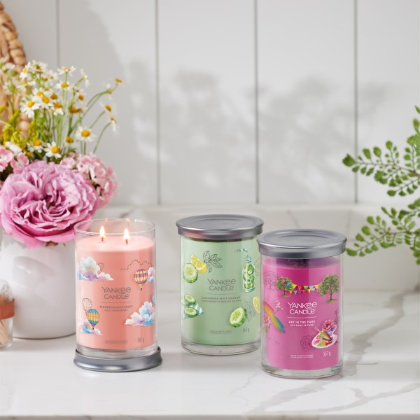 Watercolour Skies - Signature  Jar M von Yankee Candle