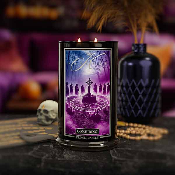 Conjuring - Halloween 623g von Kringle Candle