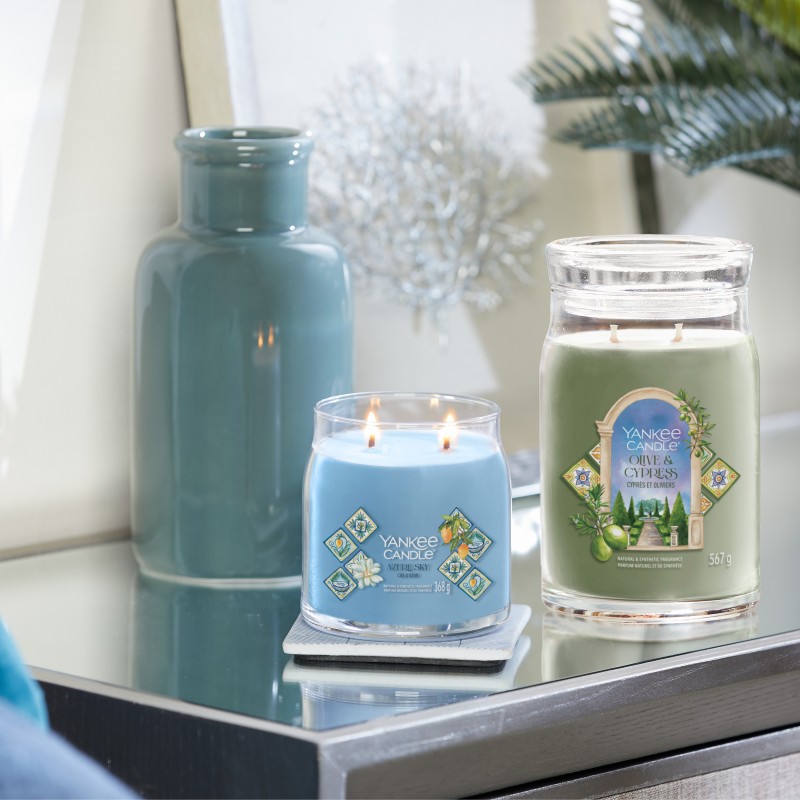 Azure Sky - Signature Jar M von Yankee Candle