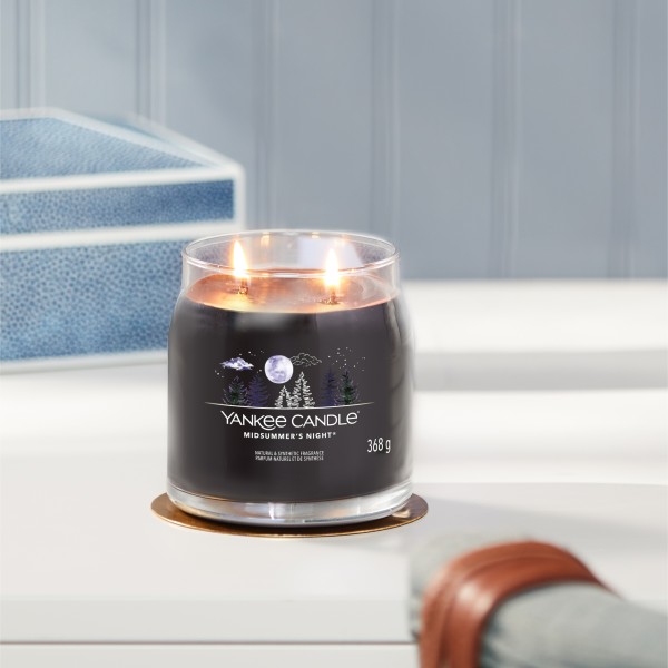 Midsummer’s Night - Signature  Jar M von Yankee Candle