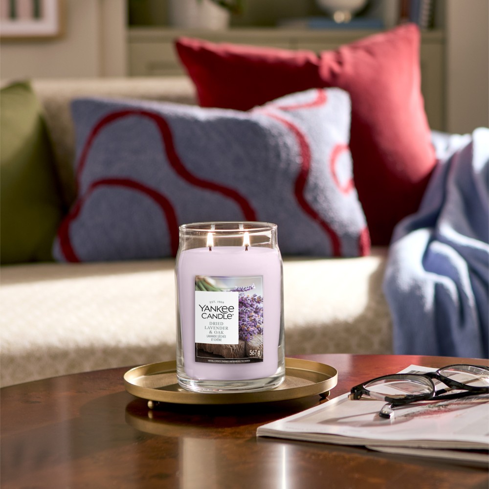 Dried Lavender & Oak - Signature Jar L von Yankee Candle