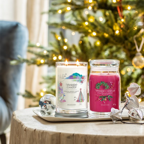 Sparkling Winterberry - Signature Jar L von Yankee Candle