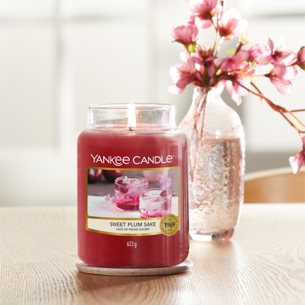 Sweet Plum Sake - 104g von Yankee Candle