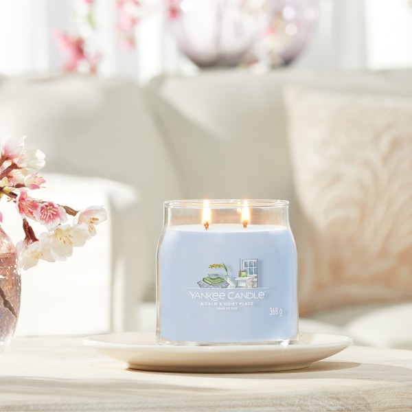 A Calm & Quiet Place - Signature  Jar M von Yankee Candle