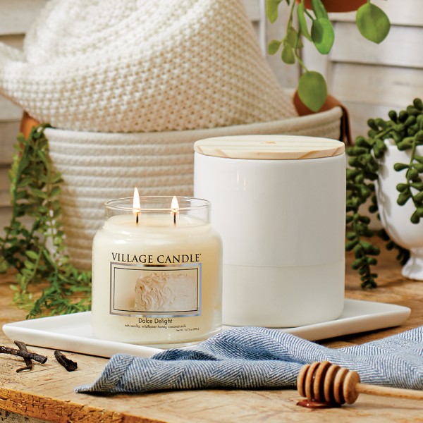 Dolce Delight - 454g von Village Candle