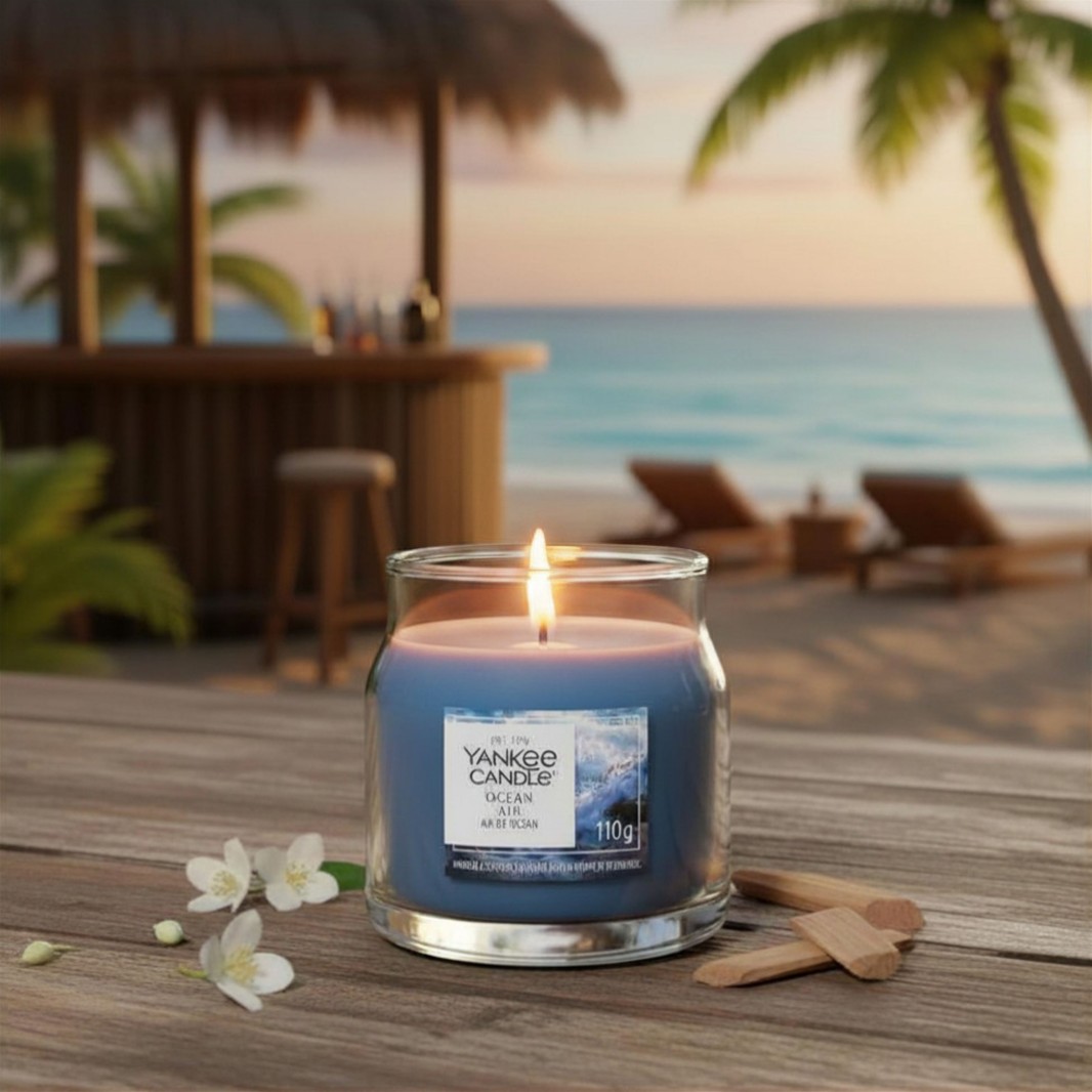 Ocean Air - Signature Jar S von Yankee Candle