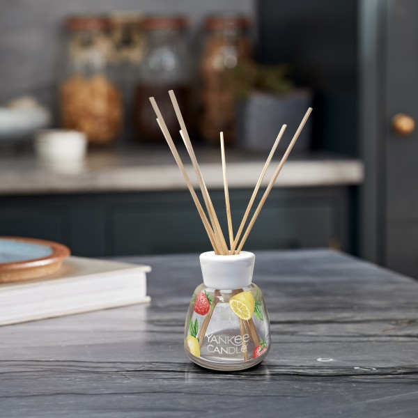 Iced Berry Lemonade - Signature Reed Diffuser von Yankee Candle