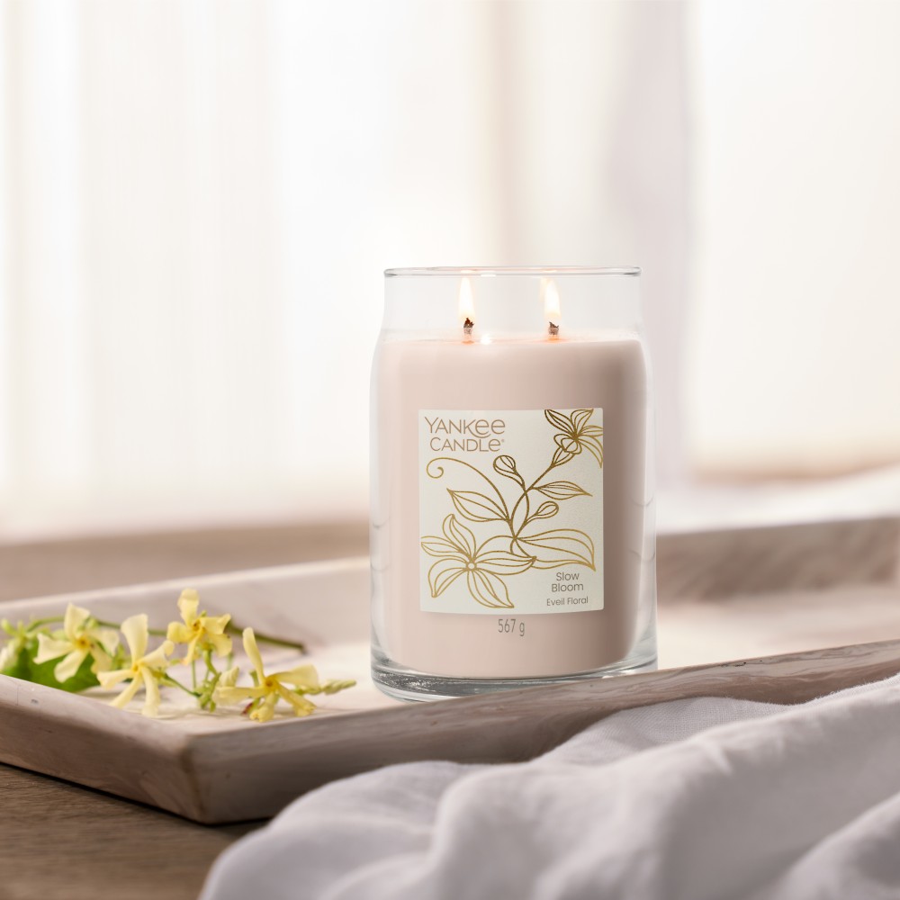 Slow Bloom - Signature Jar L von Yankee Candle