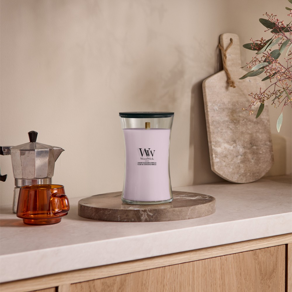 Cherry Blossom & Vanilla - Jar L von Woodwick