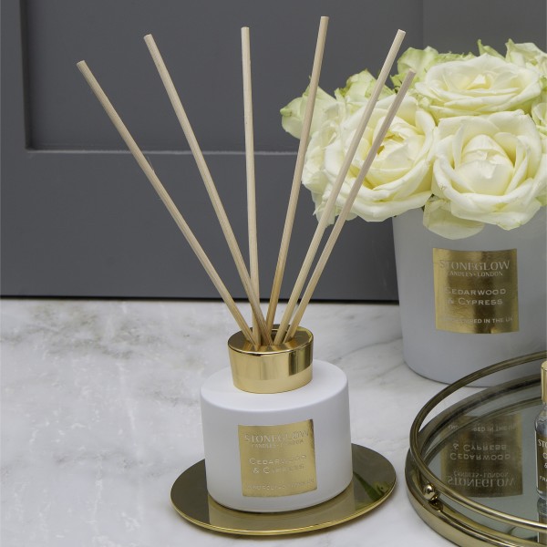 Luna Duftkerze - Cedarwood & Cypress von Stoneglow