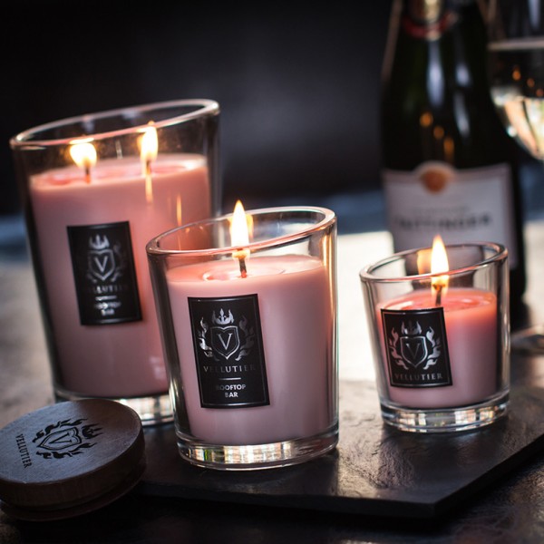 Rooftop Bar - Large von Vellutier