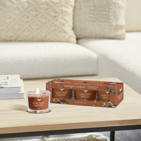 Cinnamon Stick - 3 Votivkerzen im Glas von Yankee Candle