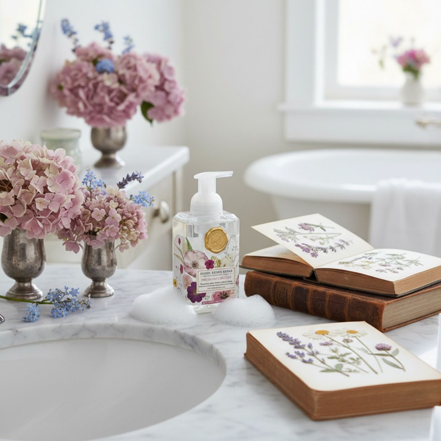 Schaumseife - Pressed Flowers - 530ml von Michel Design Works