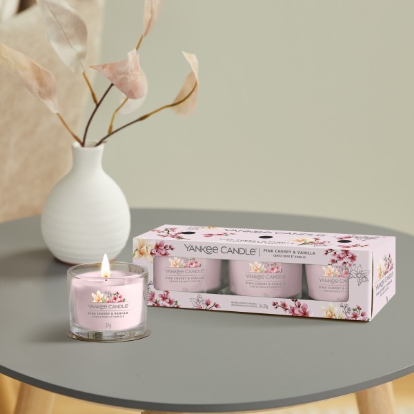 Pink Cherry Vanilla - 3 Votivkerzen im Glas von Yankee Candle