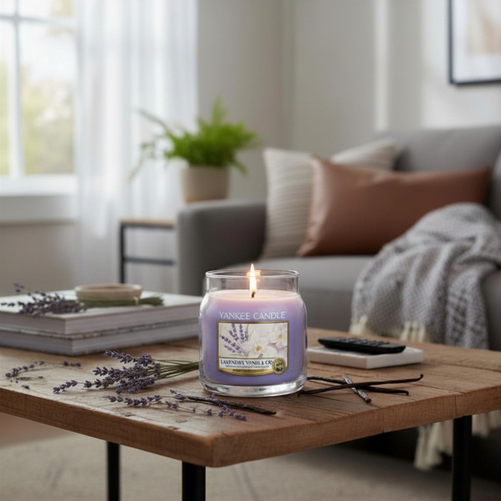 Lavender Vanilla - Signature Jar S von Yankee Candle