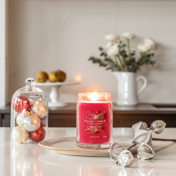 Sparkling Cinnamon - Signature  Jar L von Yankee Candle