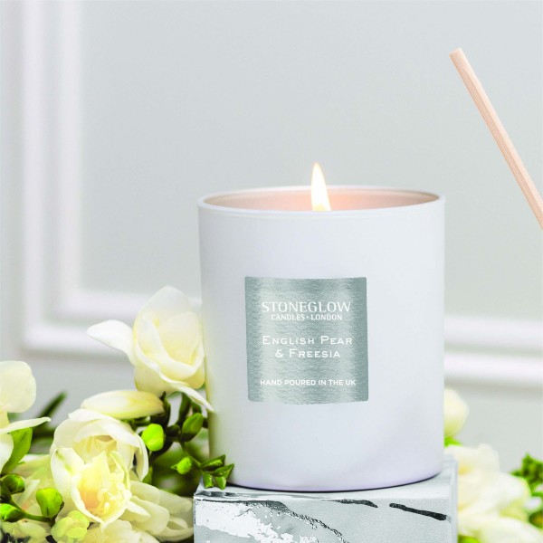 Luna Duftkerze - English Pear & Freesia von Stoneglow