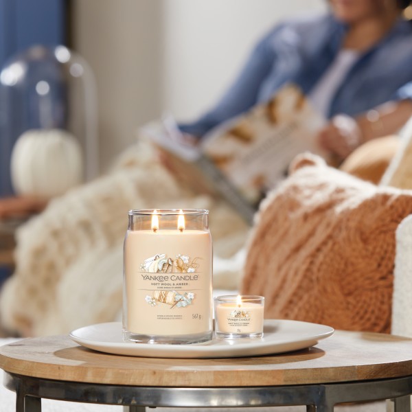Soft Wool & Amber - Signature  Jar L von Yankee Candle