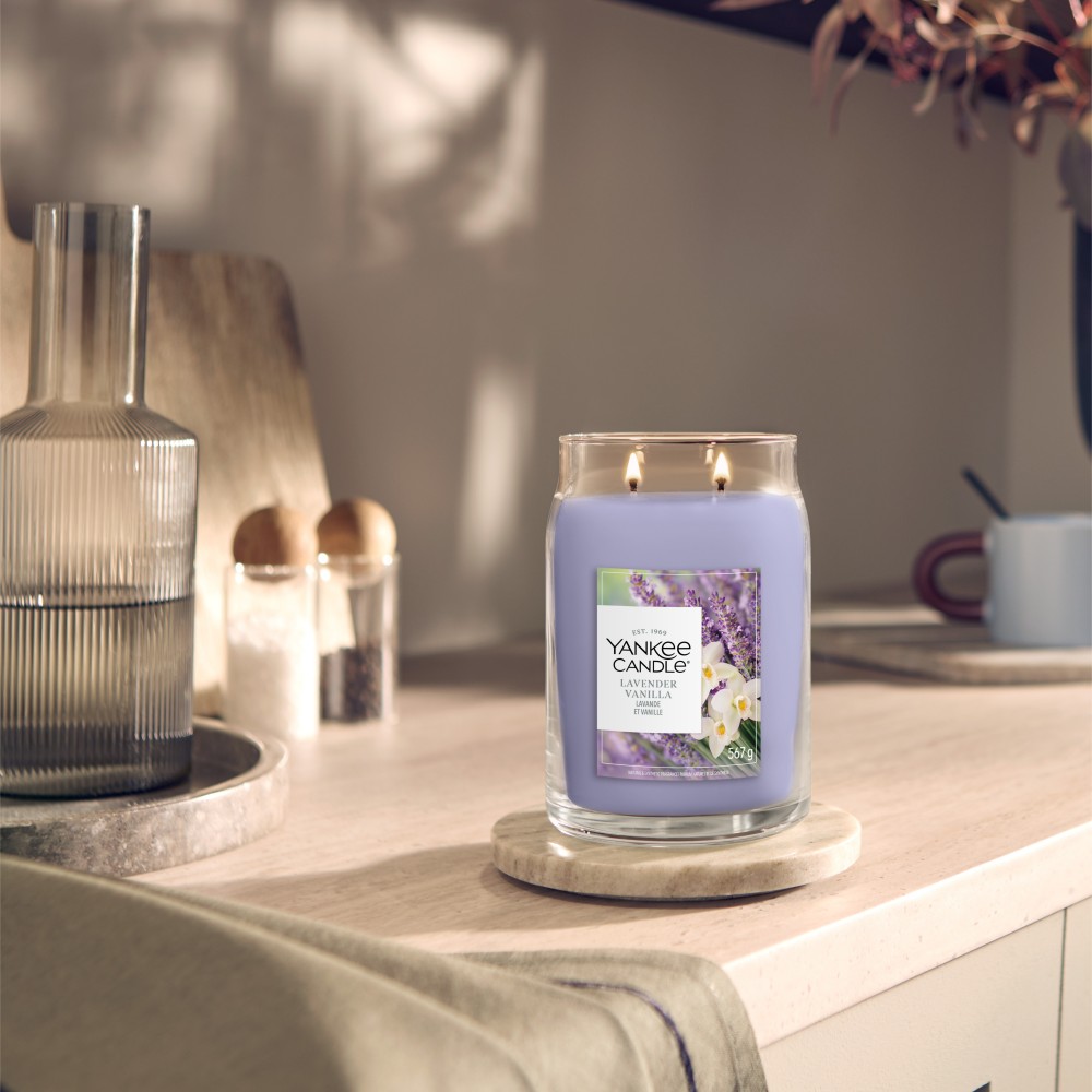Lavender Vanilla - Signature Jar L von Yankee Candle