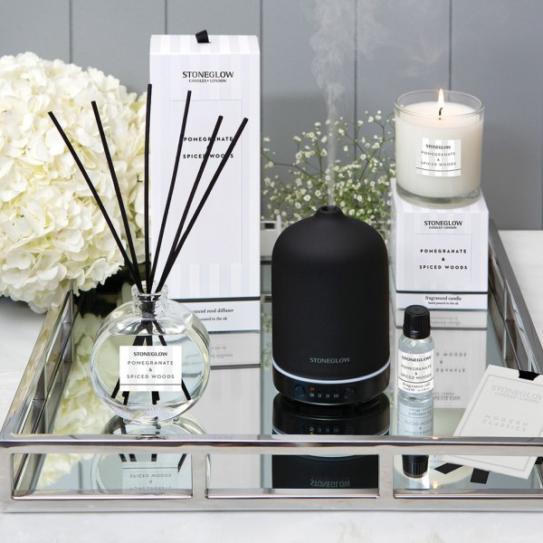 Modern Classic Parfümnebel Diffuser - Schwarz von Stoneglow