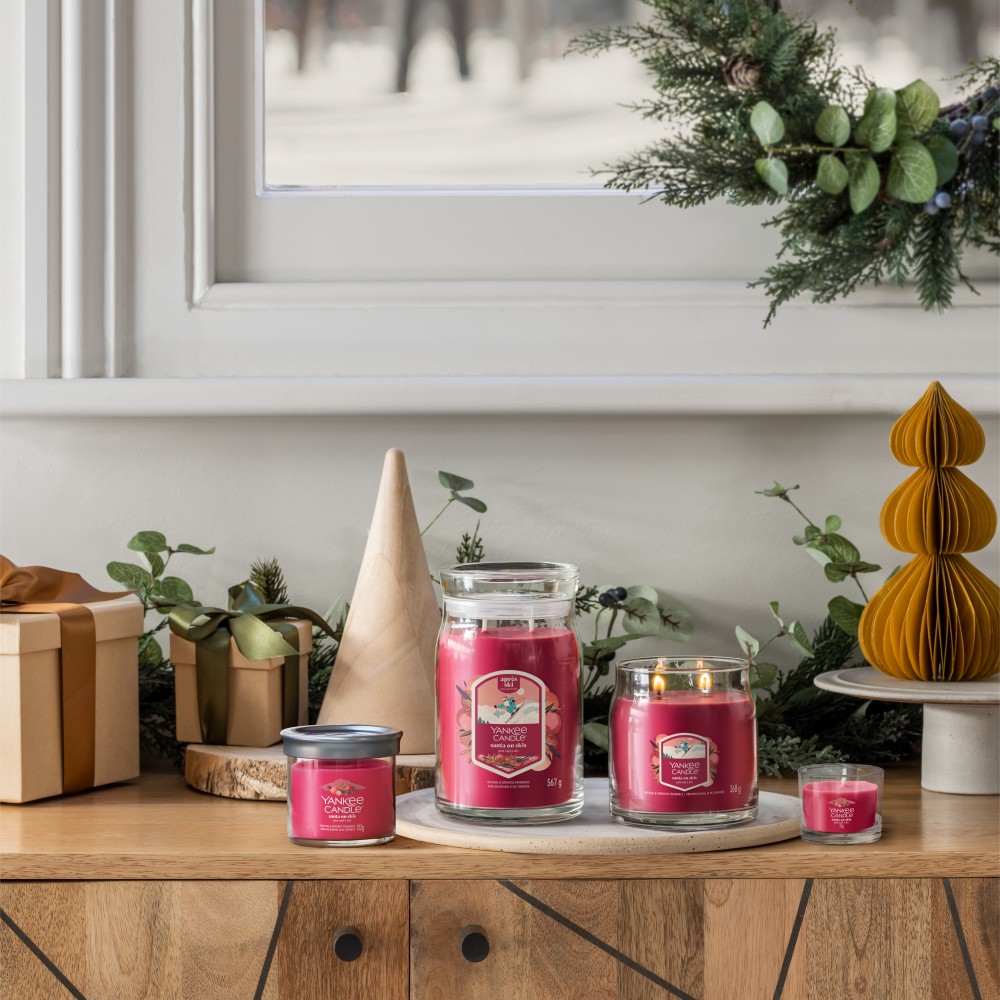 Santa on Skis - Votivkerze im Glas - 3 Stück von Yankee Candle