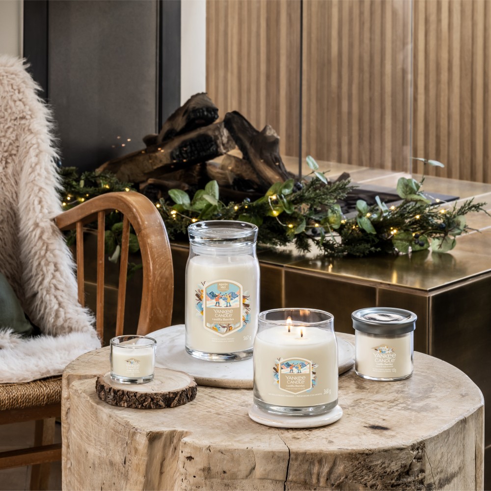 Vanilla Flurries - Signature Jar M von Yankee Candle