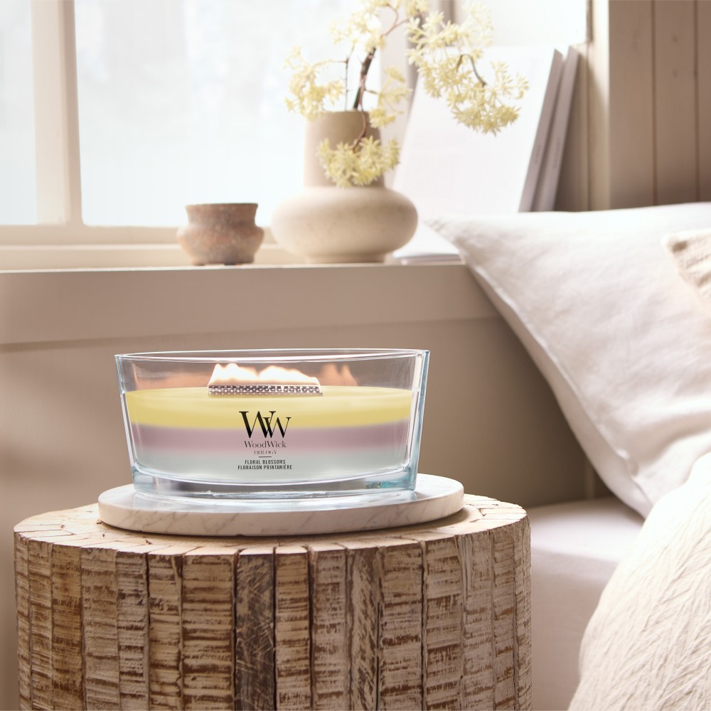 Floral Blossoms - Trilogy Ellipse von Woodwick