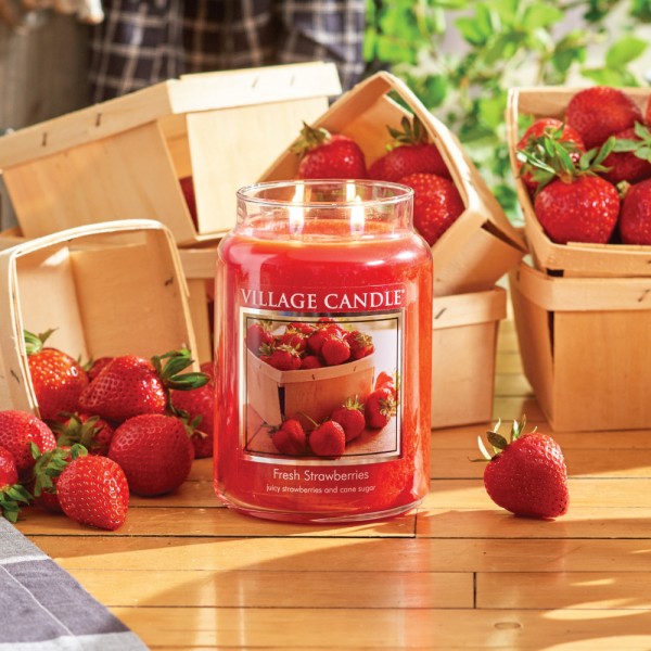 Fresh Strawberries - 454g von Village Candle