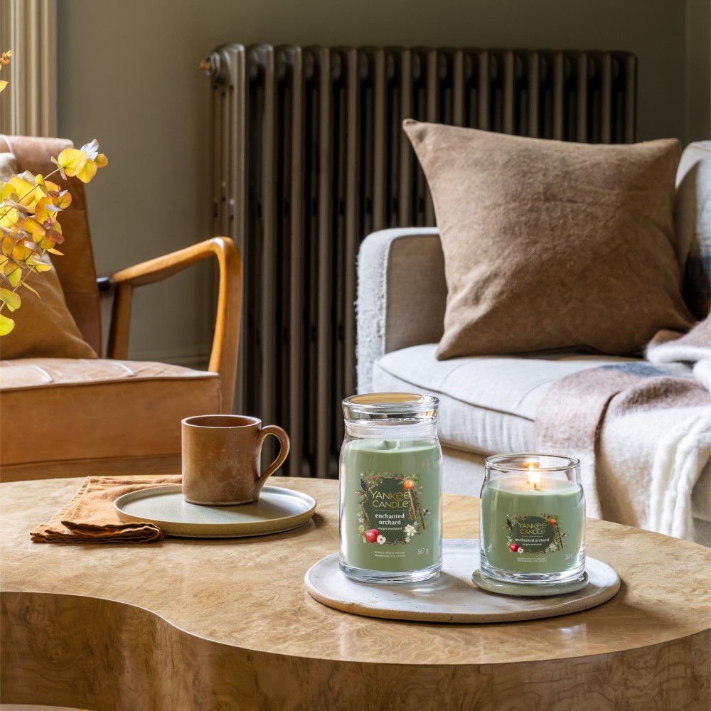 Enchanted Orchard - Signature Jar L von Yankee Candle