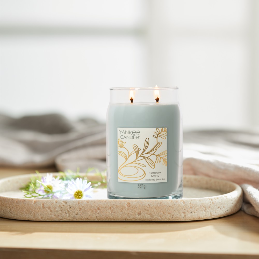 Serenity Stone - Signature Jar L von Yankee Candle