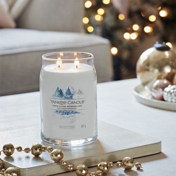 Snow Globe Wonderland - Signature  Jar L von Yankee Candle