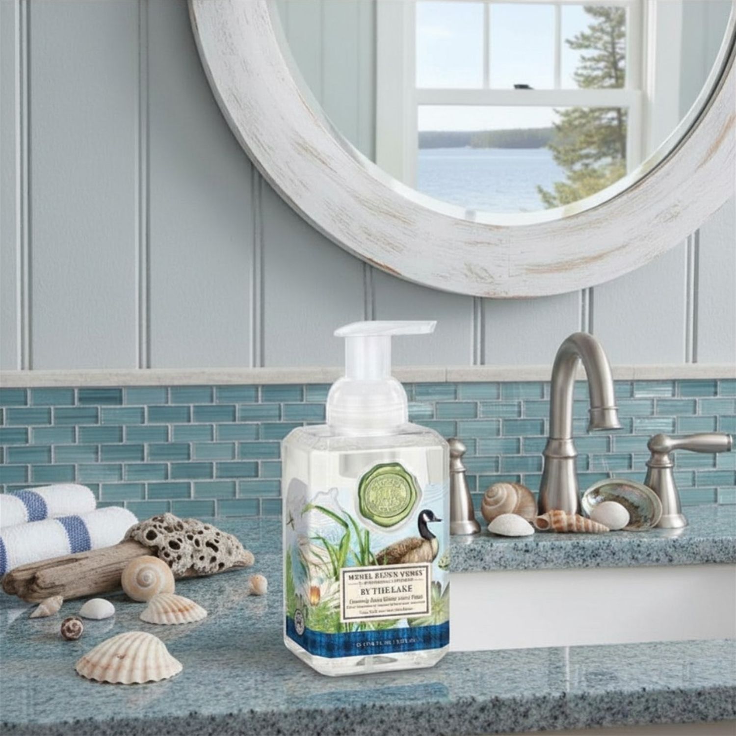 Schaumseife - By the Lake - 530ml von Michel Design Works