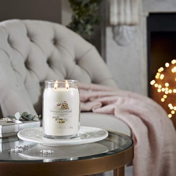 Spun Sugar Flurries - Signature  Jar L von Yankee Candle