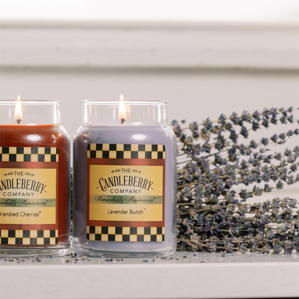 Lavender Bunch - Grosses Glas 623g von Candleberry