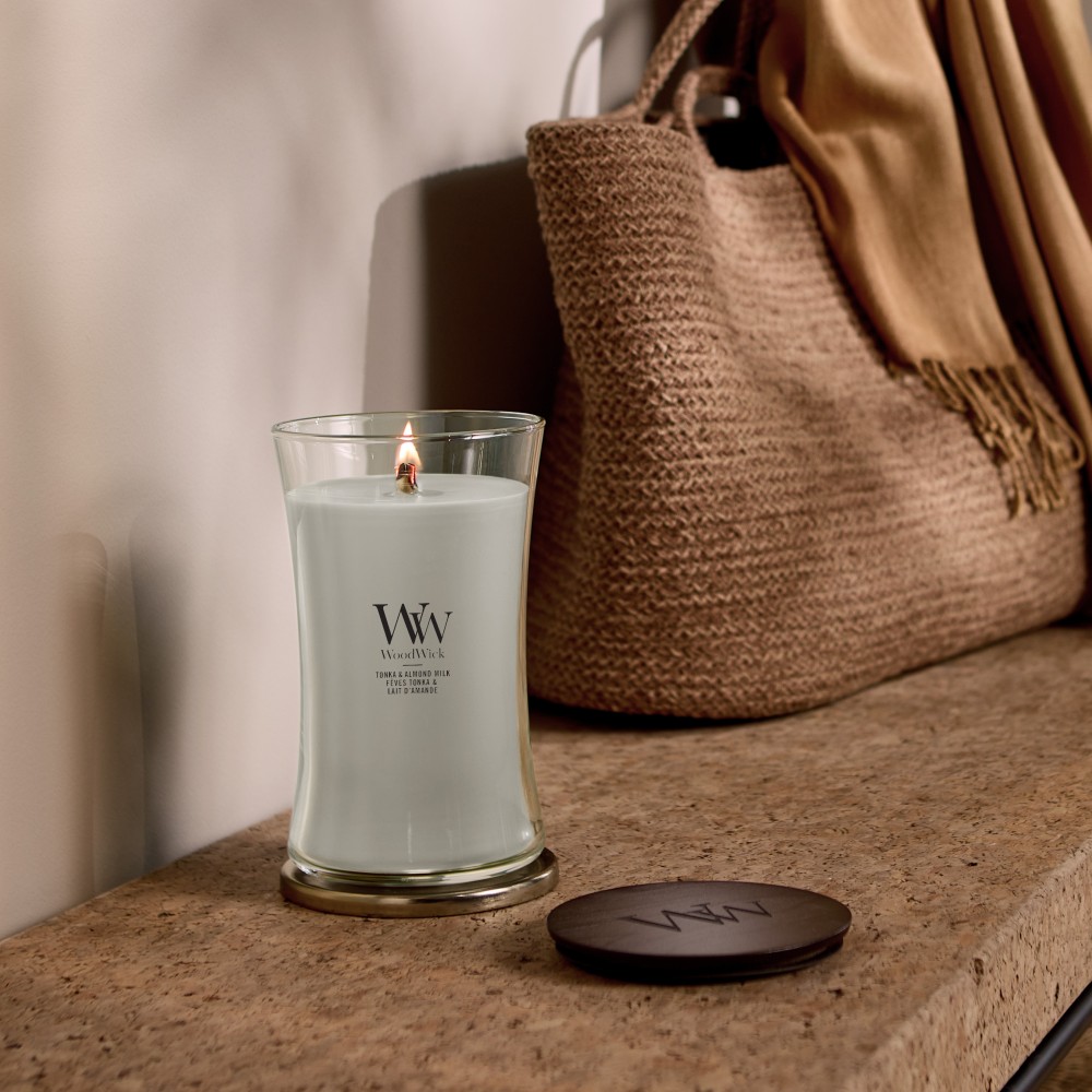 Tonka & Almond Milk - Jar L von Woodwick