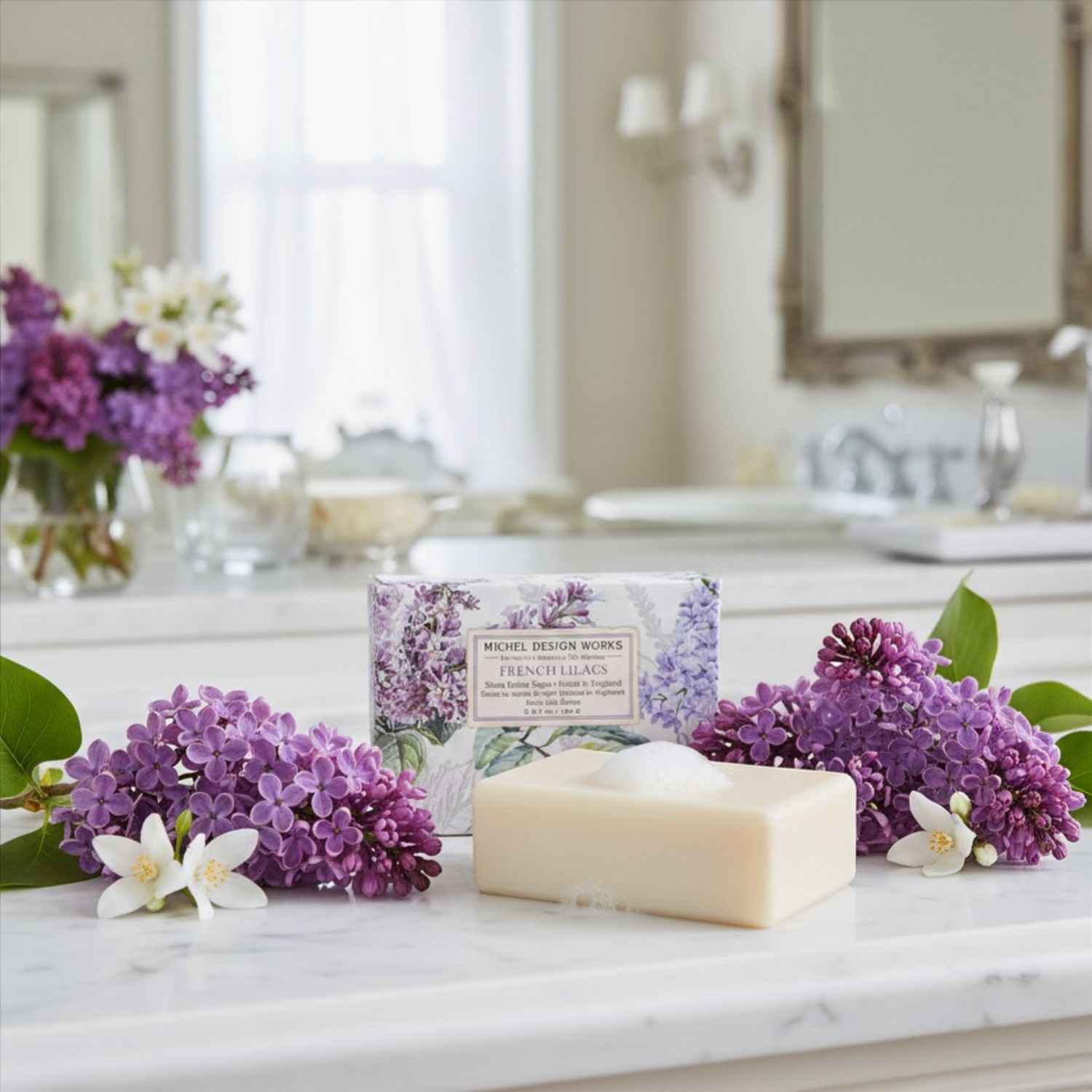 Hand- und Körperseife - French Lilacs - 190g von Michel Design Works