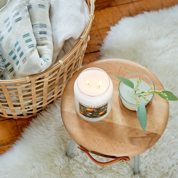 Winter Clementine - 454g von Village Candle