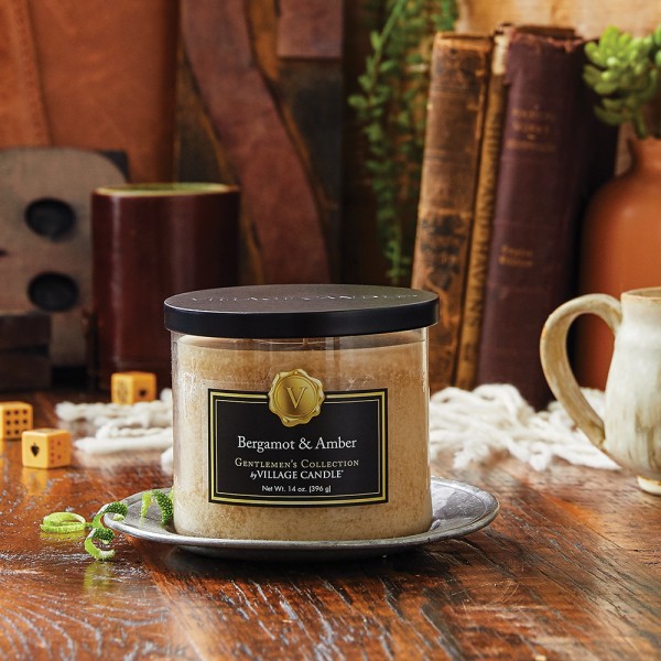Gentleman`s - Bergamot & Amber von Village Candle