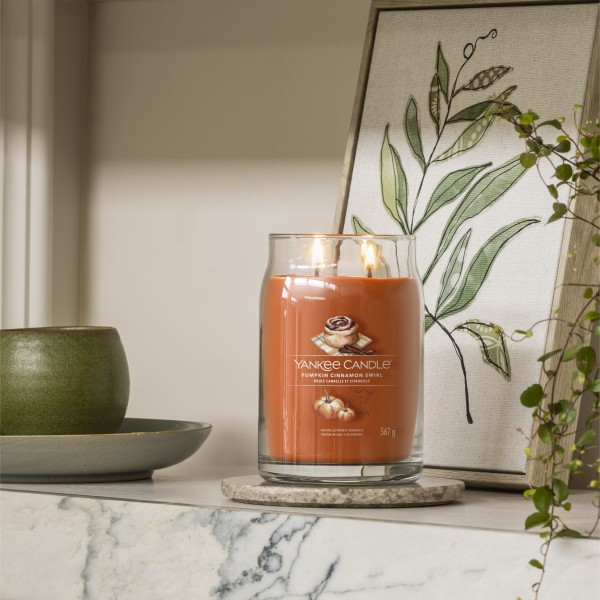 Pumpkin Cinnamon Swirl - Signature  Jar L von Yankee Candle