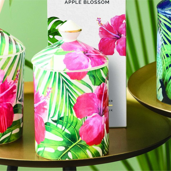 Urban Botanics Duftkerze - Hibiscus Apple Blossom von Stoneglow
